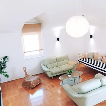 Apartment Barba Luka, Near Beach, Beautiful Views Kastela