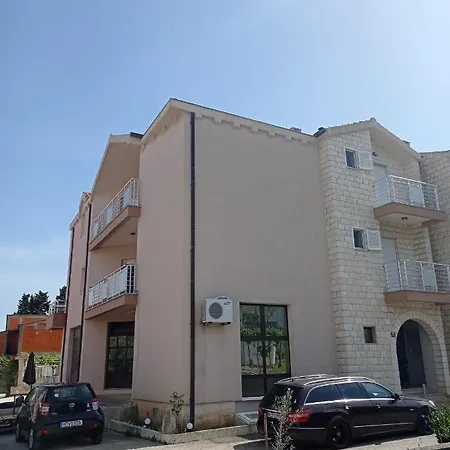 Barba Luka, Near Beach, Beautiful Views Appartement *