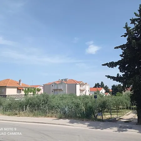 Barba Luka, Near Beach, Beautiful Views Appartement Kaštela